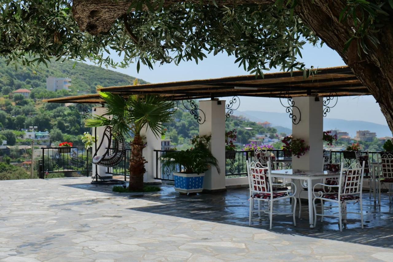 Hotel Panorama Piqeras Esterno foto